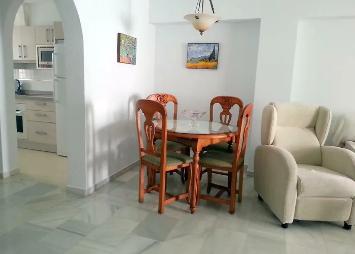 Apartment Fuentes De